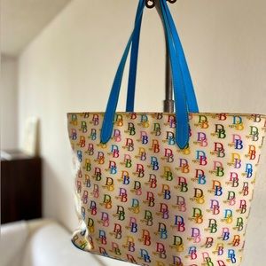 DOONEY & BURKE | DB 1965 Charleston Multicolor Shopper Tote in White